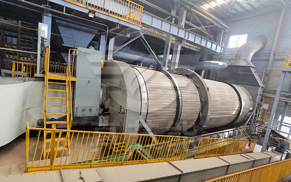 藥渣烘干設(shè)備運(yùn)行現(xiàn)場(chǎng) 藥渣烘干設(shè)備運(yùn)行現(xiàn)場(chǎng)